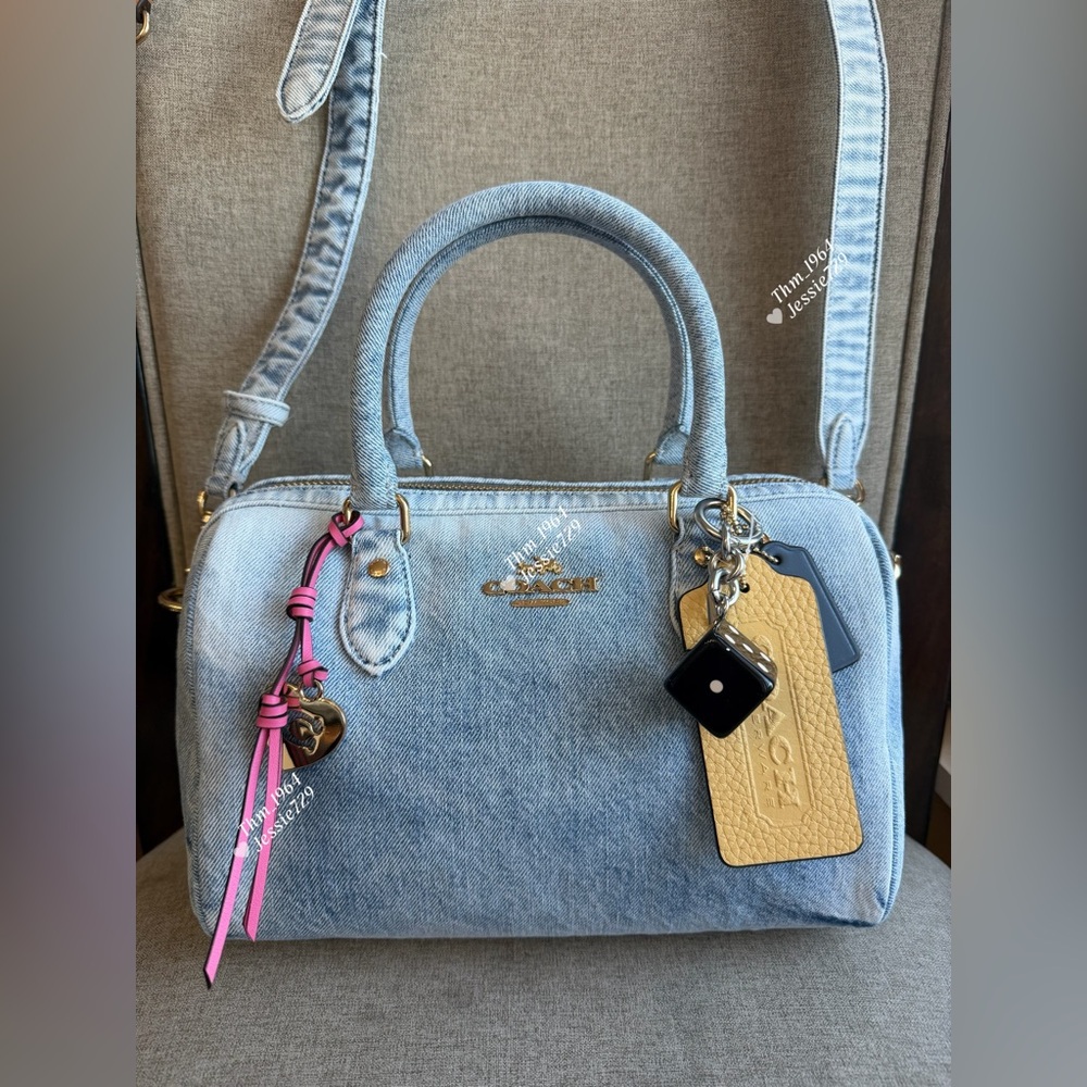 NWT！Coach Medium Rowan Satchel Bag In Loved Denim With Charms（CDY74）fastshipping